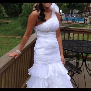 White Prom/Wedding Dress